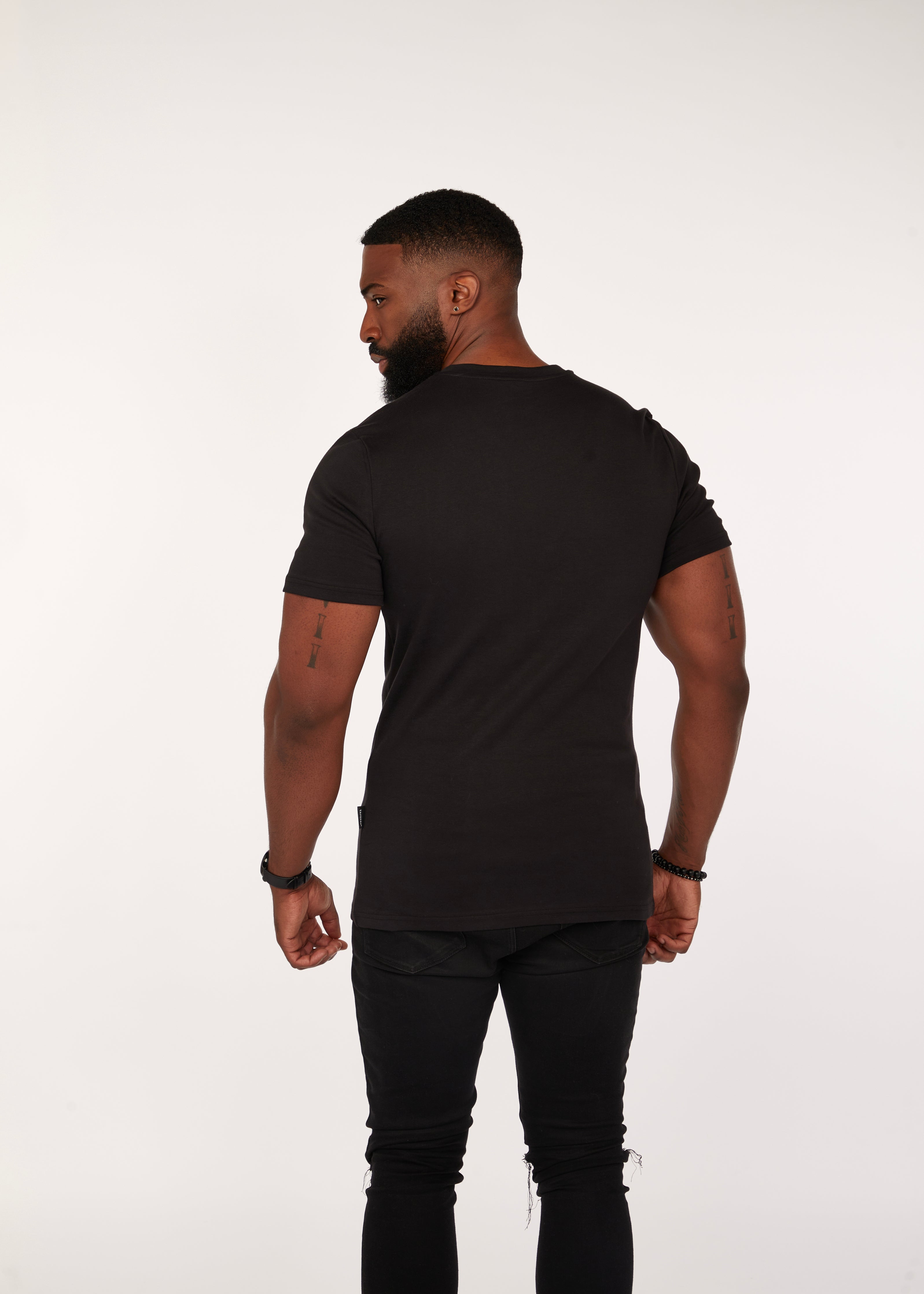 Black V Neck Vittorini Fit T-Shirt